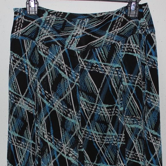 Apostrophe Blue and Black Skirt - Picture 3 of 5